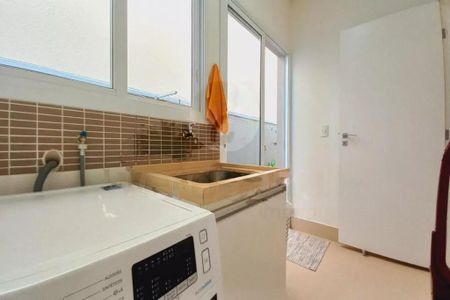 Casa de Condomínio para alugar com 5 quartos, 325m² em Swiss Park, Campinas