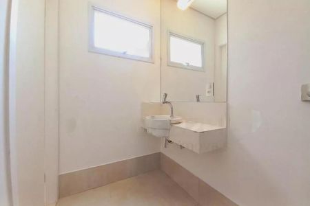 Casa de condomínio para alugar com 325m², 5 quartos e 4 vagas