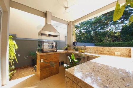 Casa de condomínio para alugar com 325m², 5 quartos e 4 vagas