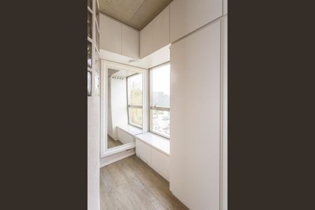 Apartamento para alugar com 74m², 1 quarto e 2 vagasCloset