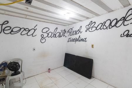 Quarto de kitnet/studio para alugar com 1 quarto, 40m² em Inhoaíba, Rio de Janeiro