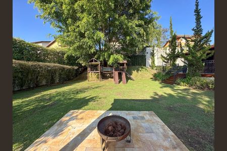 Casa de condomínio à venda com 536m², 4 quartos e 4 vagas