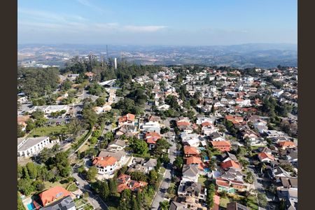Casa de condomínio à venda com 536m², 4 quartos e 4 vagas