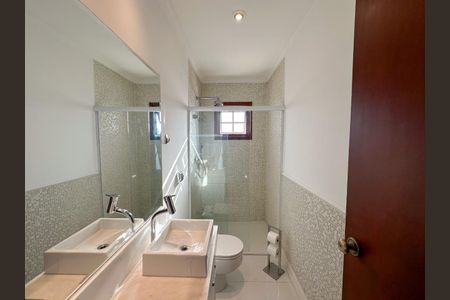 Casa de condomínio à venda com 536m², 4 quartos e 4 vagas
