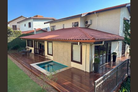 Casa de condomínio à venda com 536m², 4 quartos e 4 vagas