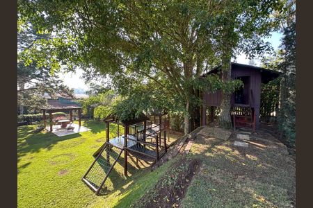 Casa de condomínio à venda com 536m², 4 quartos e 4 vagas