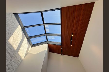 Casa de condomínio à venda com 536m², 4 quartos e 4 vagas