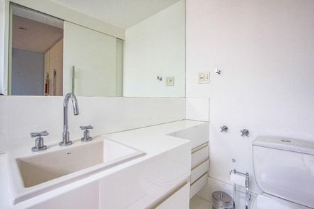 Apartamento à venda com 230m², 4 quartos e 4 vagas