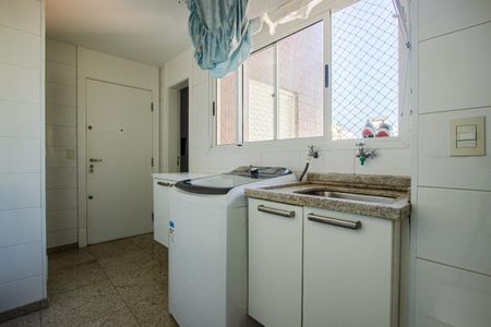 Apartamento à venda com 230m², 4 quartos e 4 vagas