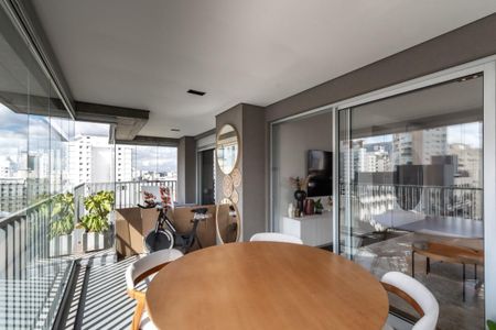 Apartamento à venda com 2 quartos, 94m² em Cerqueira César, São Paulo