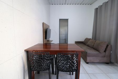 Casa para alugar com 52m², 2 quartos e 1 vagaSala