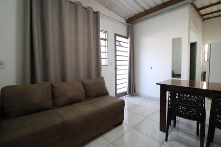 Sala de casa para alugar com 2 quartos, 52m² em Cazeca, Uberlândia