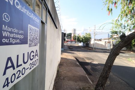 Plaquinha de casa para alugar com 2 quartos, 52m² em Cazeca, Uberlândia