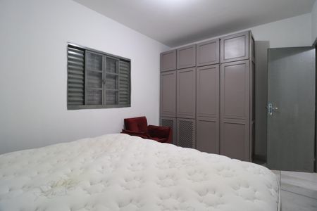 Casa para alugar com 52m², 2 quartos e 1 vagaQuarto 1