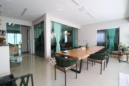 Casa de condomínio para alugar com 350m², 3 quartos e 5 vagasVaranda gourmet
