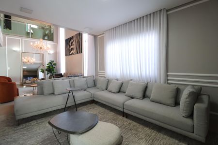 Casa de condomínio para alugar com 350m², 3 quartos e 5 vagasSala de TV