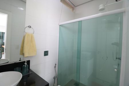 Casa de condomínio para alugar com 350m², 3 quartos e 5 vagasBanheiro da Varanda