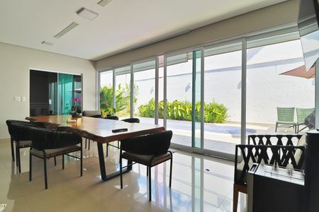 Casa de condomínio para alugar com 350m², 3 quartos e 5 vagasVaranda gourmet