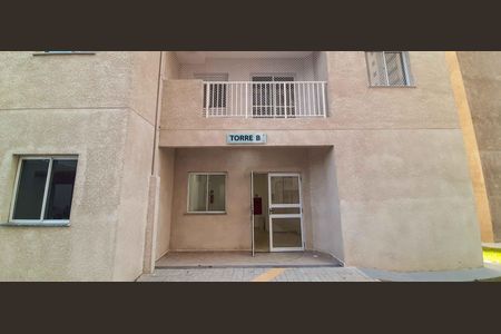 Fachada do Bloco de apartamento para alugar com 2 quartos, 46m² em São Pedro, Osasco