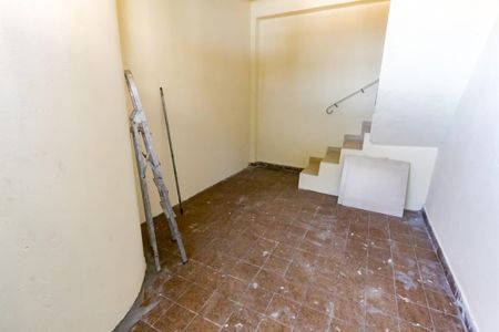 Garagem de casa para alugar com 2 quartos, 48m² em Parque Regina, São Paulo