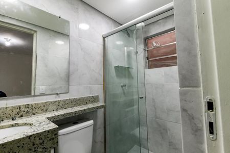 Casa para alugar com 48m², 2 quartos e 1 vaga Casa para alugar com 48m², 2 quartos e 1 vagaBanheiro da Suíte