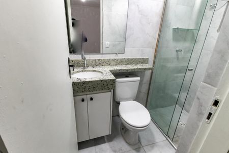 Casa para alugar com 48m², 2 quartos e 1 vaga Casa para alugar com 48m², 2 quartos e 1 vagaBanheiro da Suíte