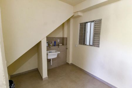 Área de Serviço de casa para alugar com 2 quartos, 48m² em Parque Regina, São Paulo