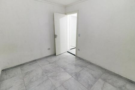 Quarto 1 de casa para alugar com 2 quartos, 48m² em Parque Regina, São Paulo