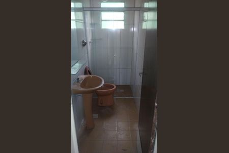 Casa para alugar com 55m², 2 quartos e sem vaga Casa para alugar com 55m², 2 quartos e sem vagaBanheiro