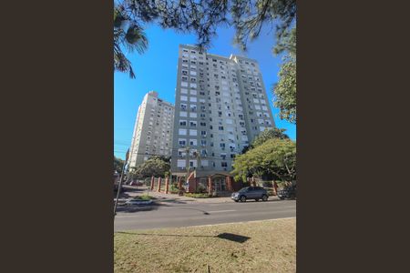 Fachada de apartamento para alugar com 1 quarto, 37m² em Tristeza, Porto Alegre