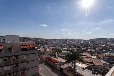 Apartamento à venda com 61m², 2 quartos e 1 vaga Apartamento à venda com 61m², 2 quartos e 1 vagaSala - Vista