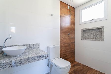 Apartamento à venda com 62m², 2 quartos e 1 vaga Apartamento à venda com 62m², 2 quartos e 1 vagaBanheiro social
