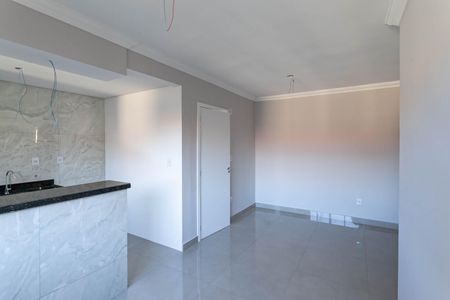 Sala de apartamento à venda com 2 quartos, 62m² em Parque Turistas, Belo Horizonte