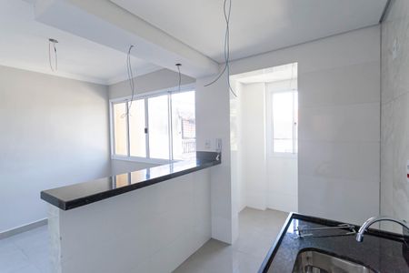 Cozinha de apartamento à venda com 2 quartos, 62m² em Parque Turistas, Belo Horizonte