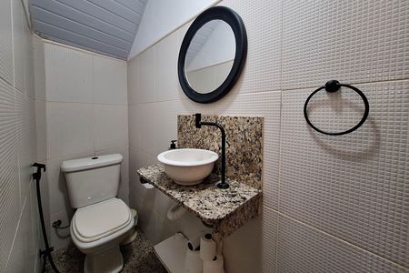 Casa à venda com 352m², 5 quartos e 3 vagas Casa à venda com 352m², 5 quartos e 3 vagasAnexo