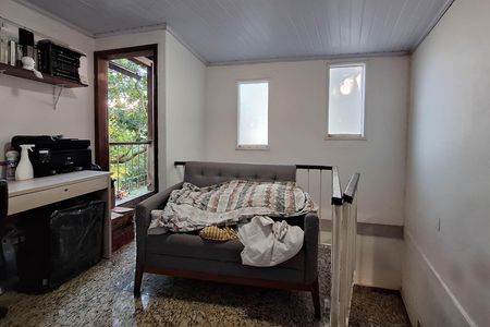 Casa à venda com 352m², 5 quartos e 3 vagas Casa à venda com 352m², 5 quartos e 3 vagasSuíte 4
