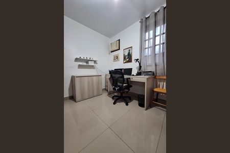 Casa à venda com 352m², 5 quartos e 3 vagas Casa à venda com 352m², 5 quartos e 3 vagasSuíte 2
