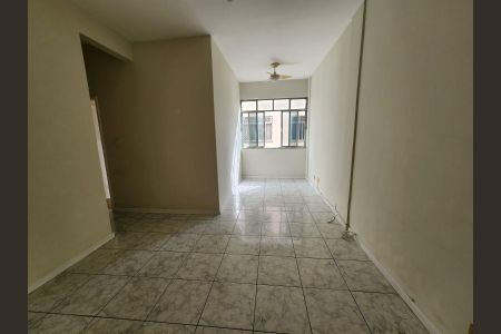 Apartamento para alugar com 68m², 3 quartos e sem vaga Apartamento para alugar com 68m², 3 quartos e sem vagaSala