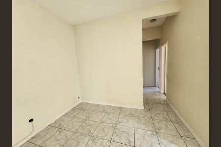Apartamento para alugar com 68m², 3 quartos e sem vaga Apartamento para alugar com 68m², 3 quartos e sem vagaSala