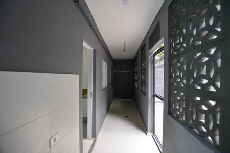 AREA DE SERVIÇO de kitnet/studio para alugar com 1 quarto, 30m² em Jardim Jussara, São Paulo