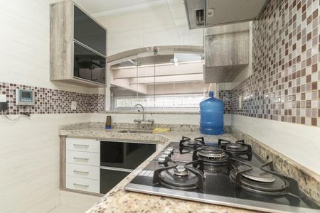 Casa para alugar com 350m², 4 quartos e 2 vagas Casa para alugar com 350m², 4 quartos e 2 vagasCozinha