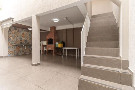 Casa para alugar com 350m², 4 quartos e 2 vagas Casa para alugar com 350m², 4 quartos e 2 vagasQuintal - Churrasqueira