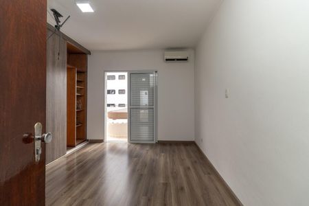 Casa para alugar com 350m², 4 quartos e 2 vagas Casa para alugar com 350m², 4 quartos e 2 vagasSuíte 1