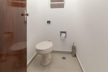Casa para alugar com 350m², 4 quartos e 2 vagas Casa para alugar com 350m², 4 quartos e 2 vagasLavabo
