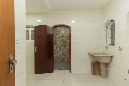 Casa para alugar com 350m², 4 quartos e 2 vagas Casa para alugar com 350m², 4 quartos e 2 vagasÁrea de Serviço