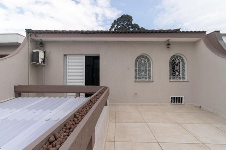 Casa para alugar com 350m², 4 quartos e 2 vagas Casa para alugar com 350m², 4 quartos e 2 vagasVaranda da suíte 1