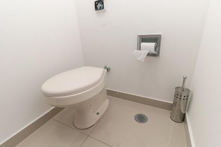 Casa para alugar com 350m², 4 quartos e 2 vagas Casa para alugar com 350m², 4 quartos e 2 vagasLavabo