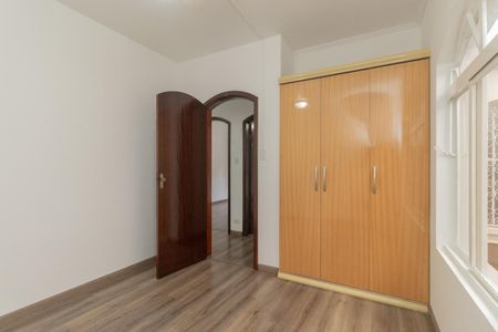 Casa para alugar com 350m², 4 quartos e 2 vagas Casa para alugar com 350m², 4 quartos e 2 vagasQuarto 1