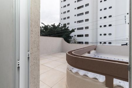 Casa para alugar com 350m², 4 quartos e 2 vagas Casa para alugar com 350m², 4 quartos e 2 vagasVaranda da suíte 1