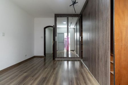 Casa para alugar com 350m², 4 quartos e 2 vagas Casa para alugar com 350m², 4 quartos e 2 vagasSuíte 1